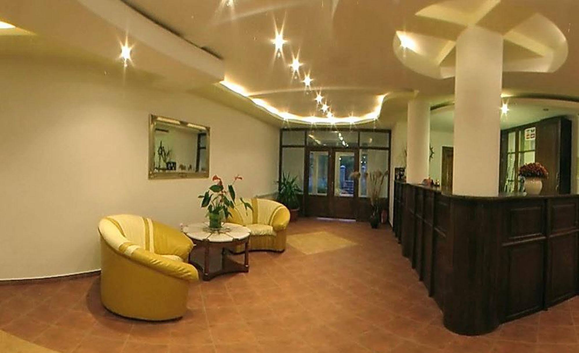 Hotel Wels Băltenii de Sus 외부 사진